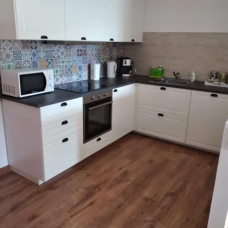 A Due Passi Da Burcina דירה